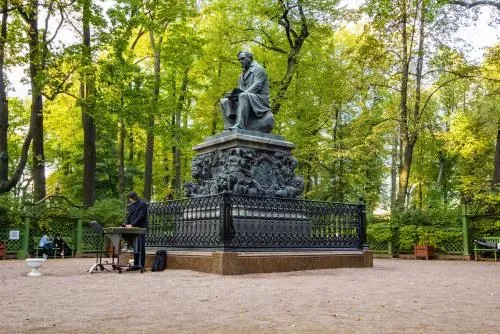 Как добраться и где остановиться